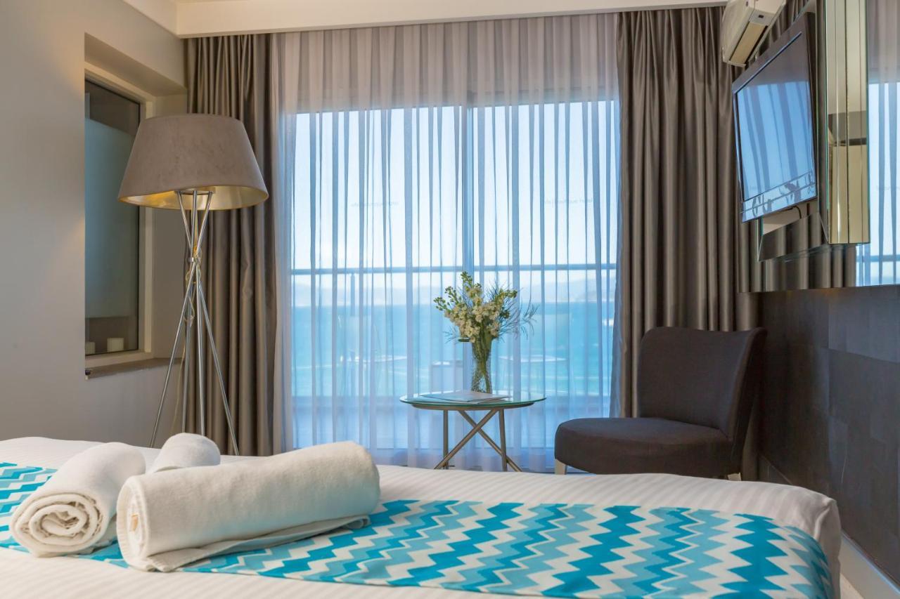 Efe Hotel Кушадасъ Екстериор снимка