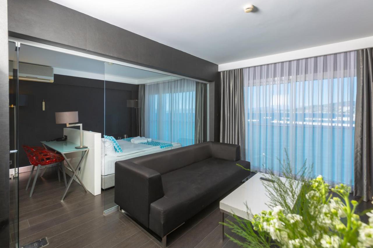 Efe Hotel Кушадасъ Екстериор снимка