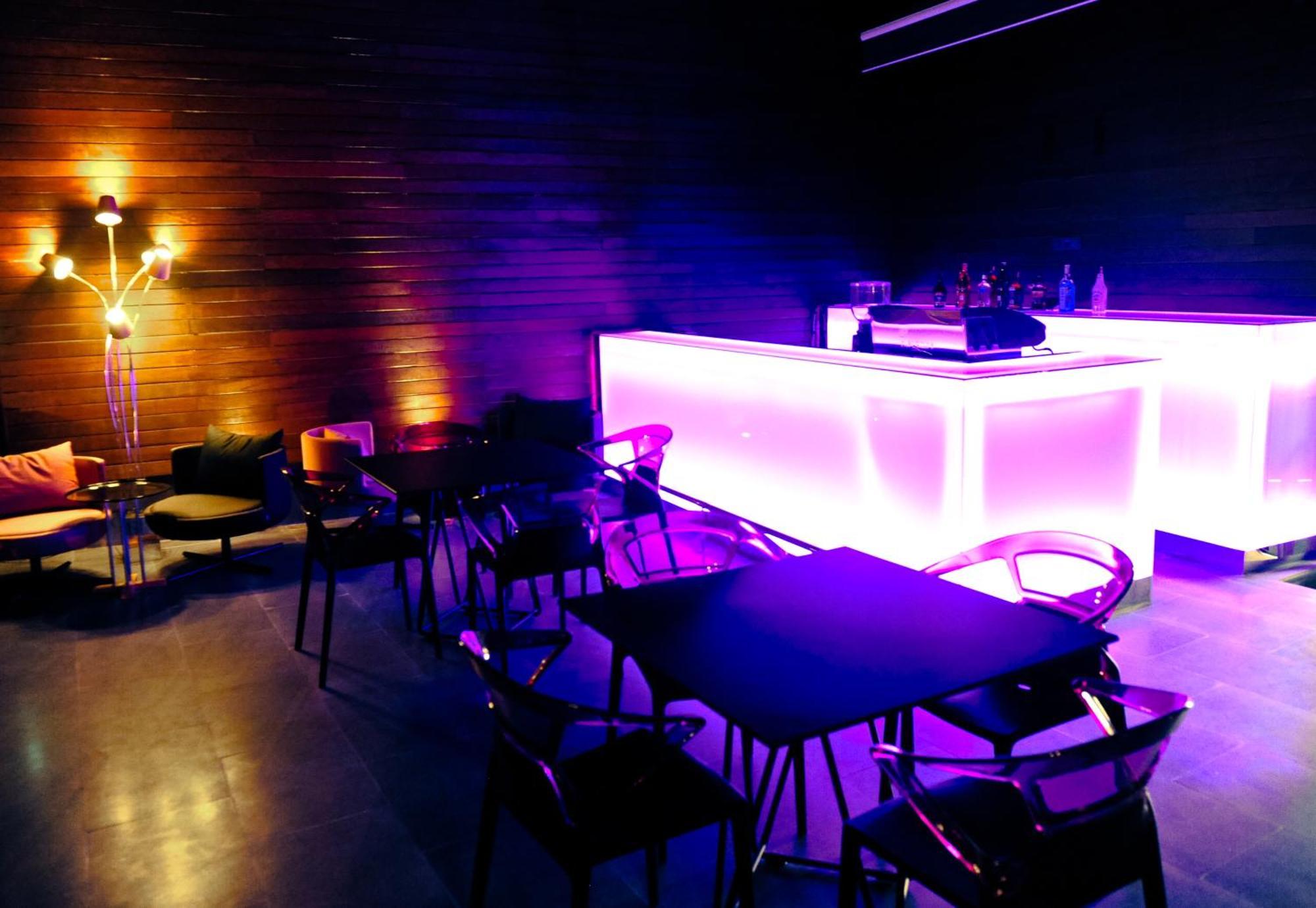 Efe Hotel Кушадасъ Екстериор снимка