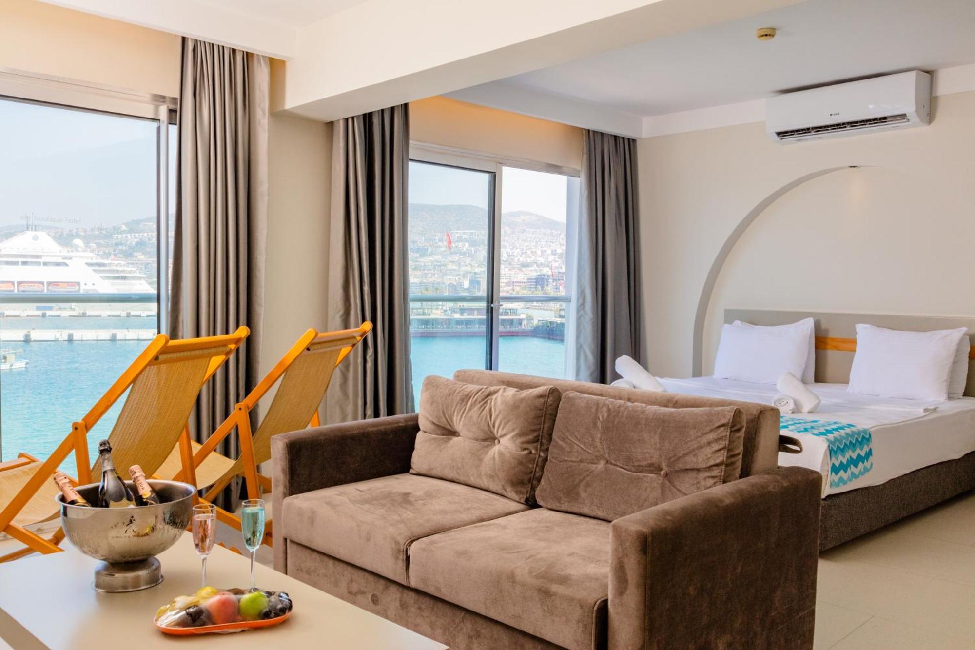 Efe Hotel Кушадасъ Екстериор снимка