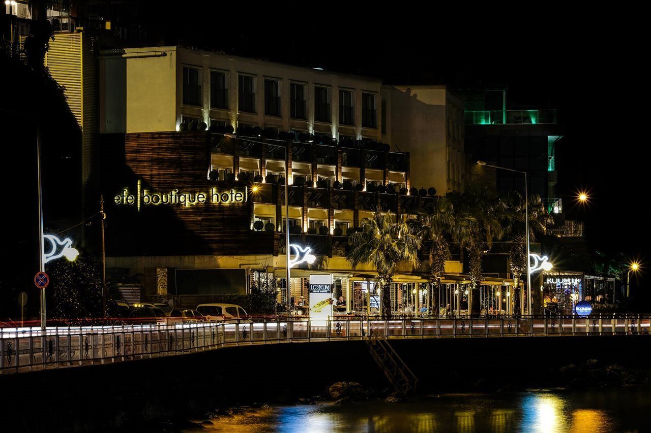 Efe Hotel Кушадасъ Екстериор снимка