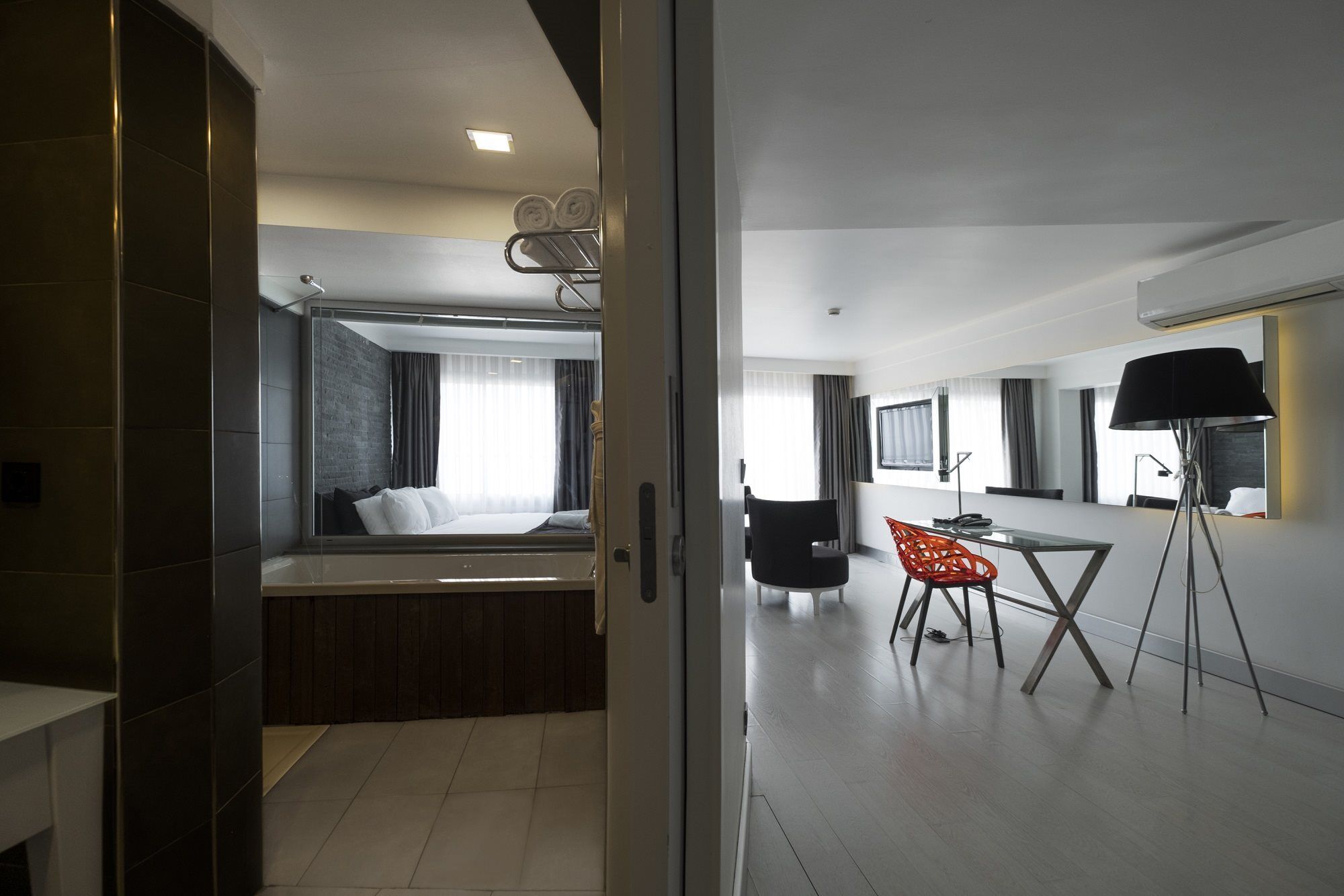 Efe Hotel Кушадасъ Екстериор снимка