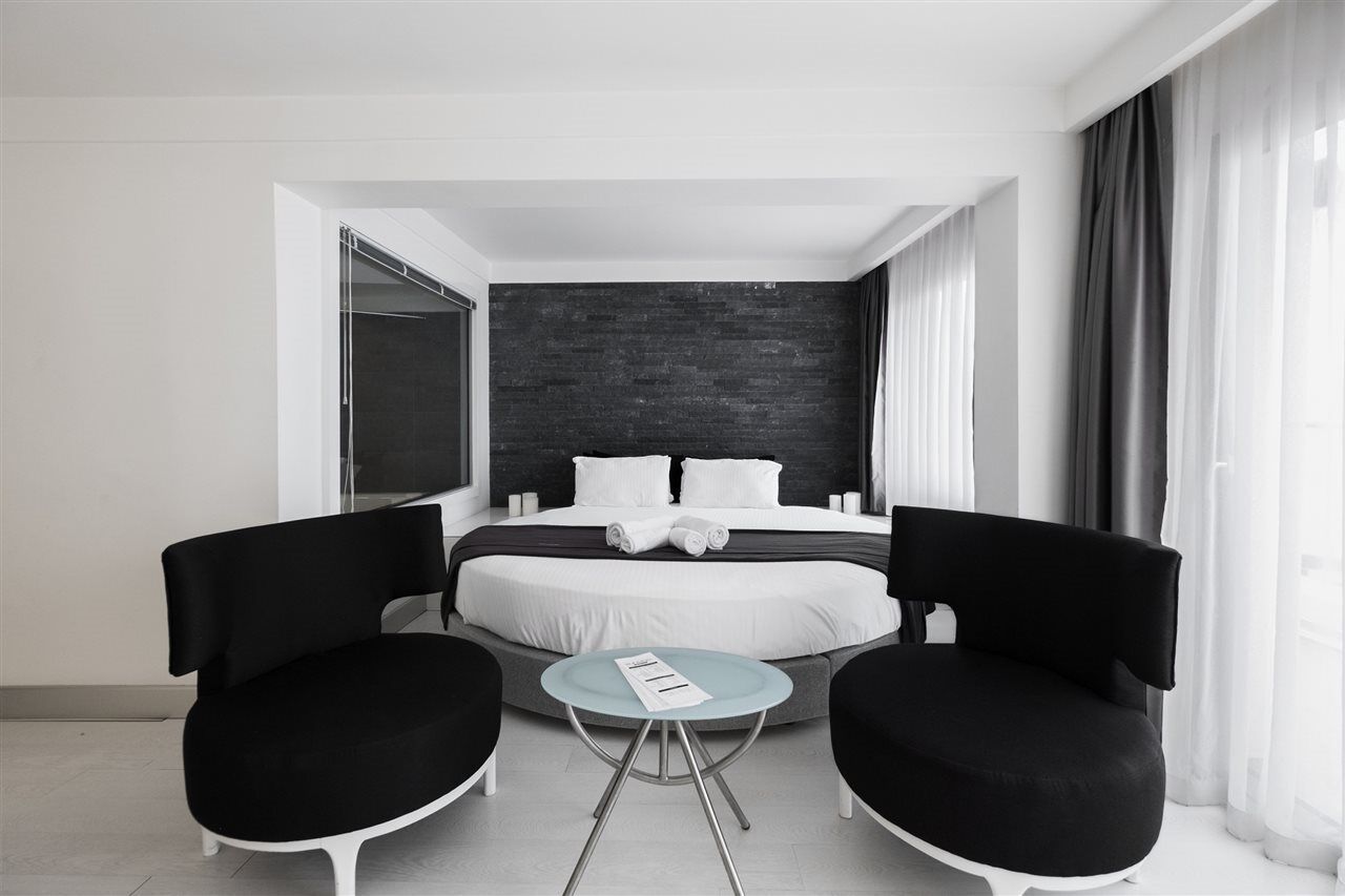 Efe Hotel Кушадасъ Екстериор снимка